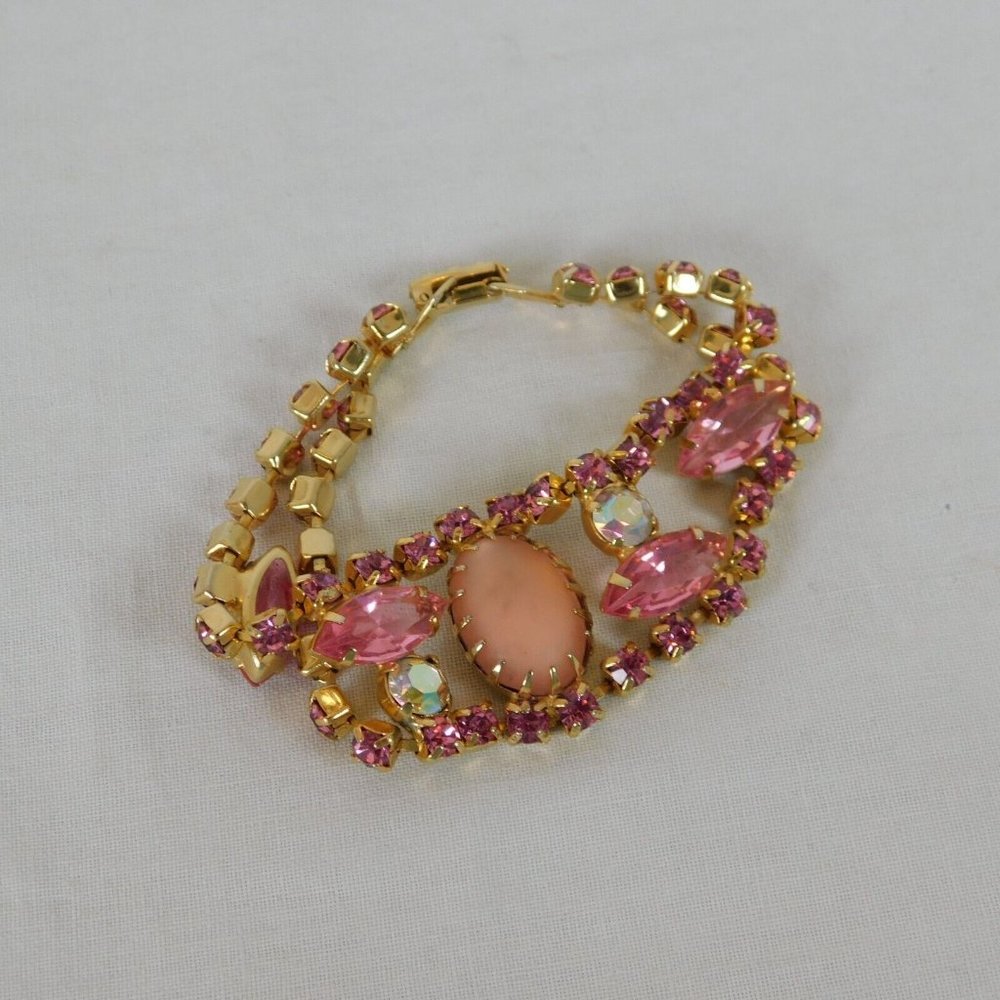 Pink White Crystal Bracelet Unsigned Gold Tone Textured Clasp 7" Long Juliana? - Picture 9 of 9